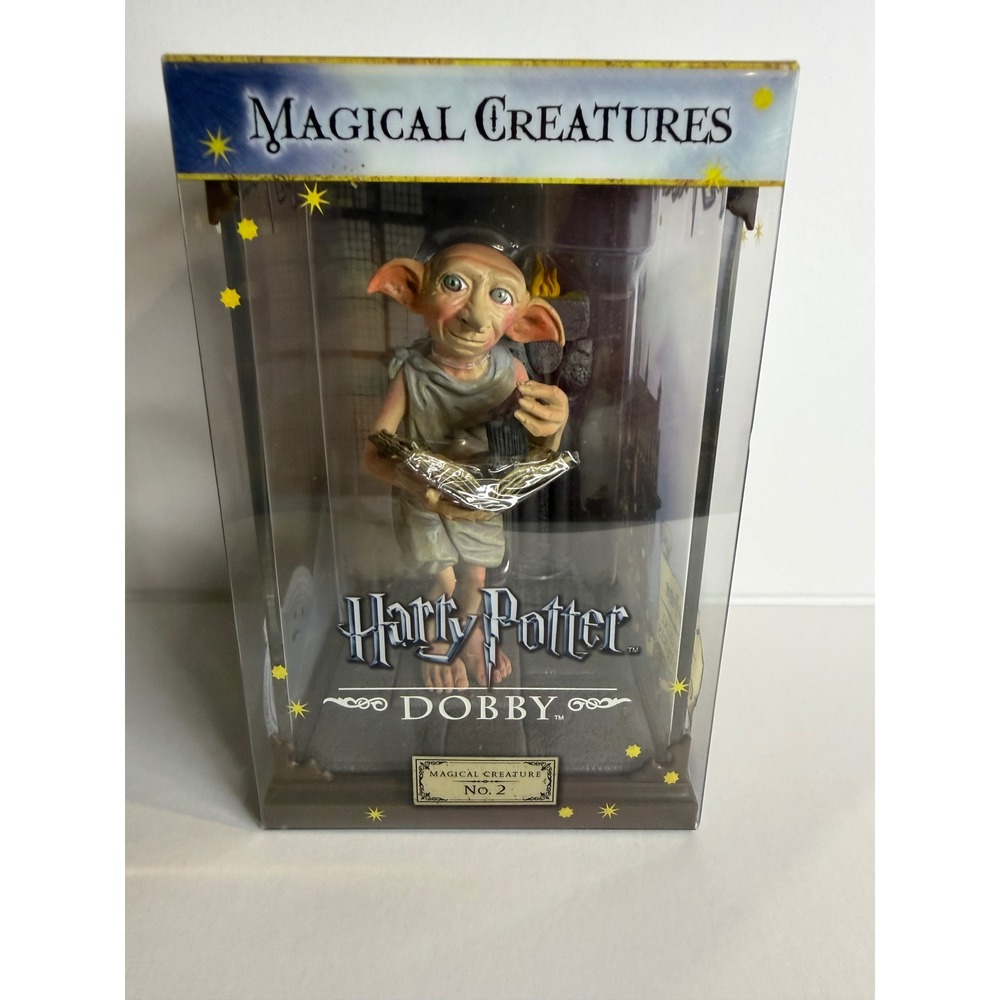 Harry Potter Dobby Magical Creatures No. 2 The Noble Collection Figure Display